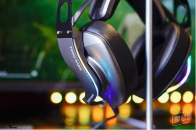 態度決定高度 鈦度領航者游戲耳機，電子競技的聽覺革命
